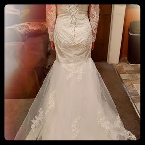 Wedding dress